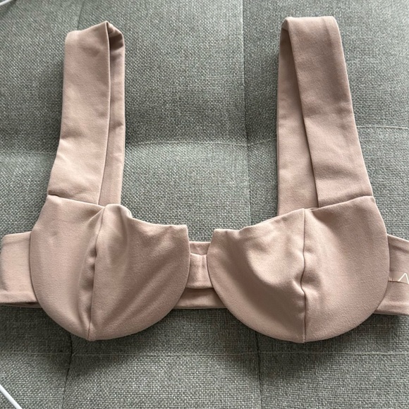 NYN BRA - Picture 1 of 12